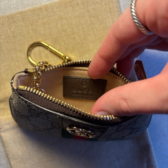 Gucci Ophidia GG Supreme Key Pouch - Picture 8 of 11